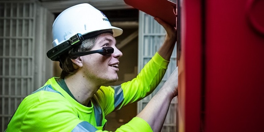 RealWear-Headset-Helps-Firstline-Workers-Collaborate-Better-Microsoft-Teams-Cisco-Webex-Remote-Working